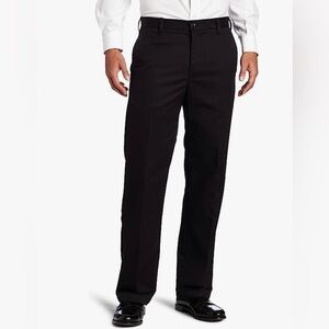 NWT IZOD Men's American Chino Flat‎ Front Straight Fit - Size: 30W x 32L, Navy